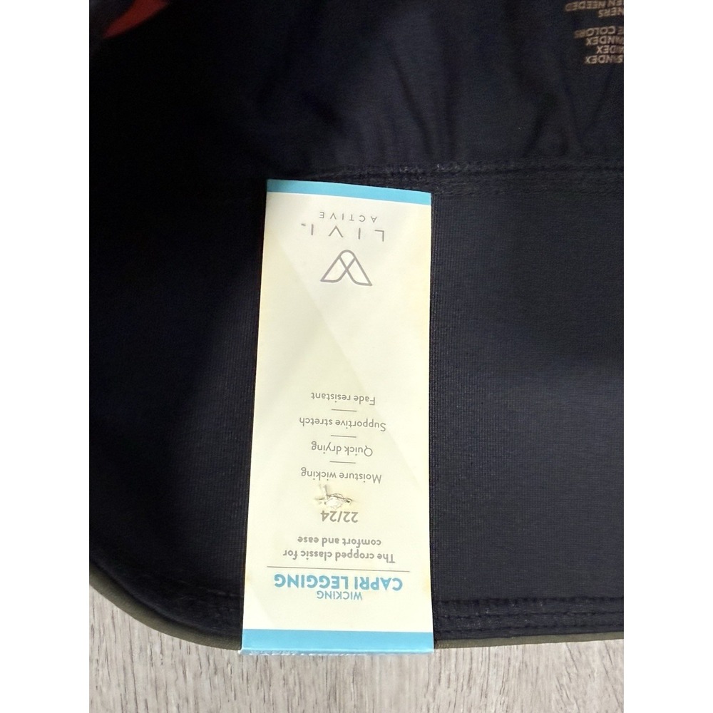 Livi Lane Bryant Athletic Leggings Wicking Capri Black Green Size 22/24 NWT - Picture 5 of 11
